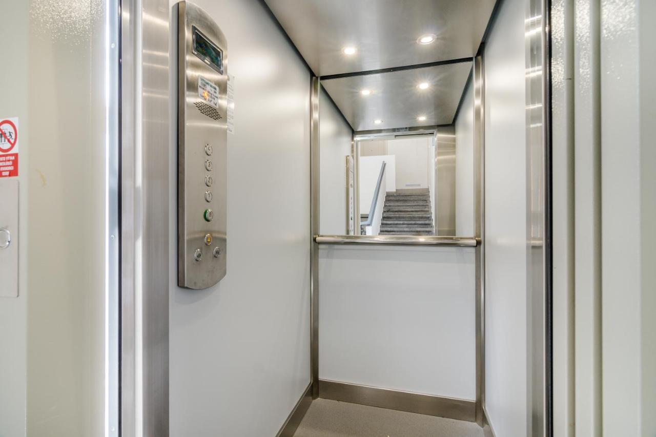 Prague Days - Premium Loft W Terrace - View - Netflix - Ac Apartment Ngoại thất bức ảnh